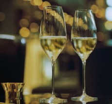Richard Juhlin Optimum, il perfetto calice da Champagne – Unione Italiana  Vini